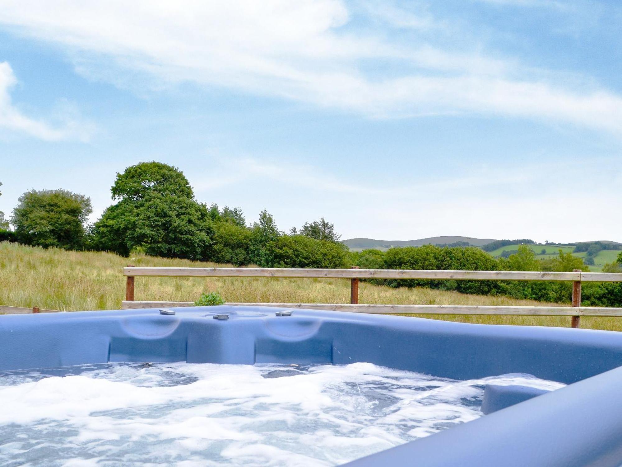 Llanbadarn Fynydd Castle View 빌라 외부 사진